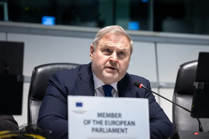 Raportuesi për Kosovën në Parlamentin Evropian po qëndron në Prishtinë