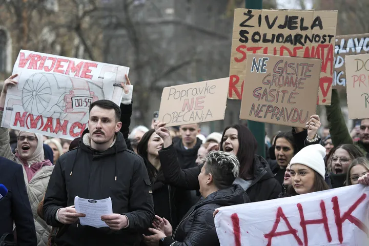 Sarajevë, studentët kërkojnë nga qeveria zgjidhje sistemike për problemet në konvikte