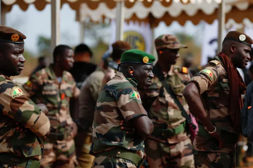 Mali: l’opinion s’indigne de la “glorification du terrorisme” par Le Monde
