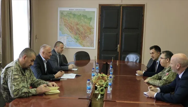 Helez i Turkgucu razgovarali o ključnim koracima na putu BiH prema punopravnom članstvu u NATO