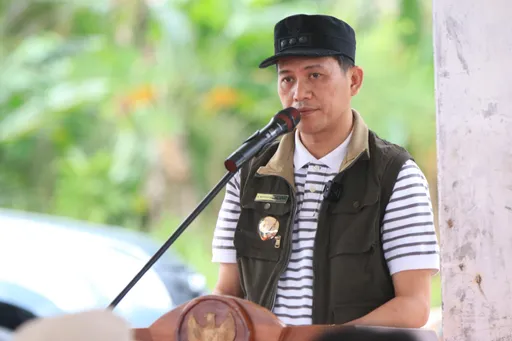 Bupati Aceh Selatan minta maaf setelah pergi ke luar negeri di tengah bencana