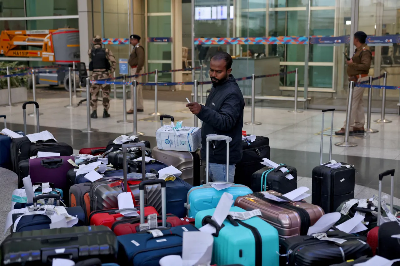 भारत की सबसे बड़ी एयरलाइन कंपनी ने कई दिनों की व्यवधान के बाद उड़ान संचालन को 'सामान्य' बताया है।