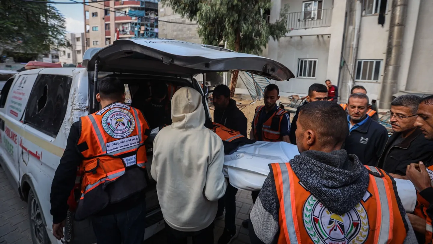 شهيدان في قصف إسرائيلي عنيف على غزة.. وجيش الاحتلال يرتكب 738 خرقاً لاتفاق وقف النار