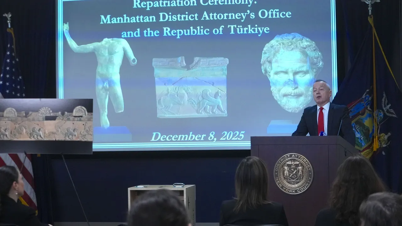 Türkiye recebe de volta os artefactos anatólios saqueados dos EUA