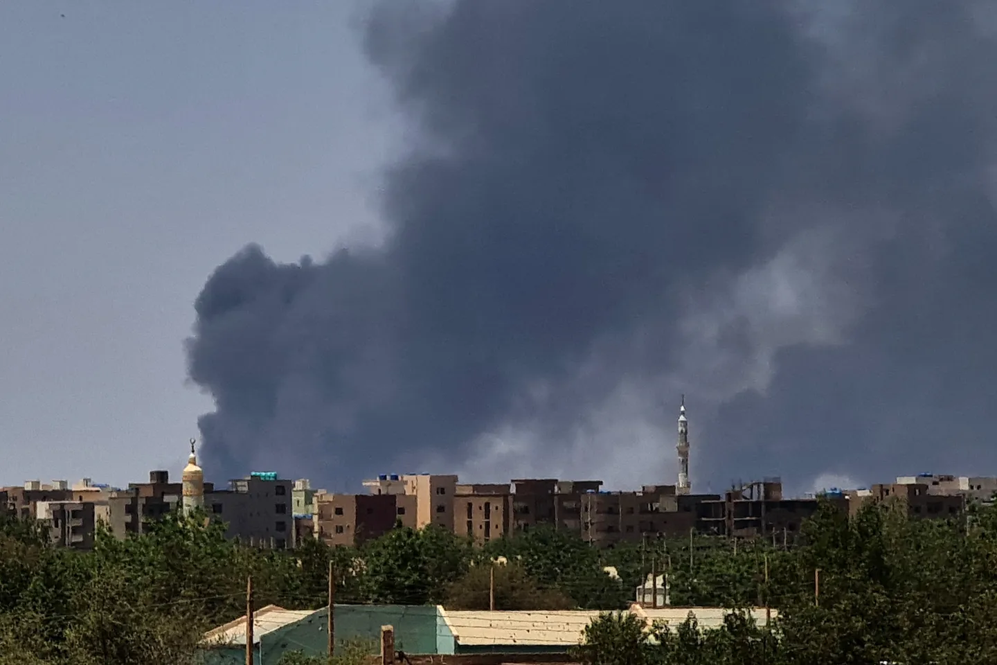 Army, RSF fighters clash in Sudan's capital