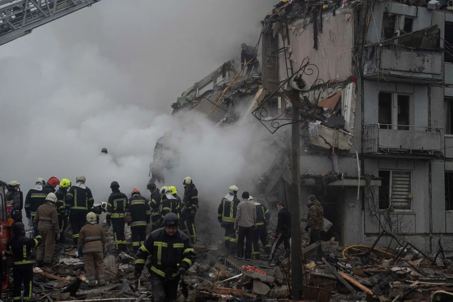 Ryskt missilattack dödar minst 14 personer i Poltava, Ukraina: Kiev