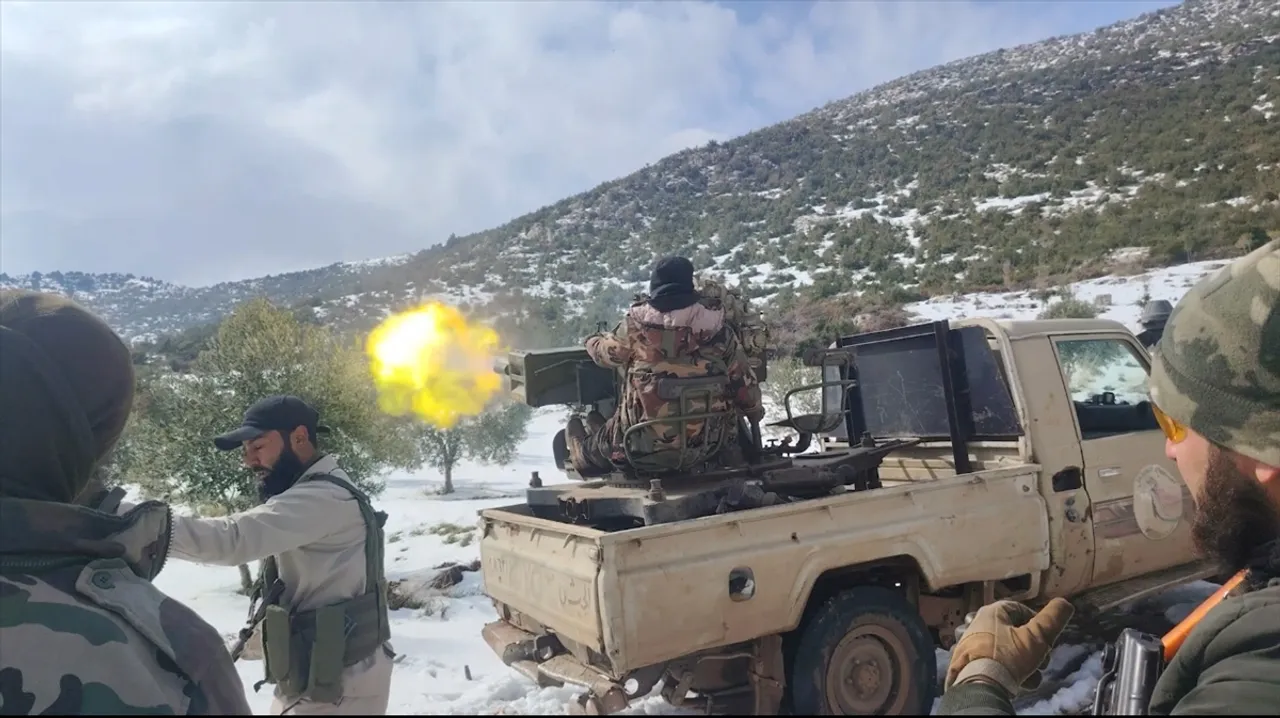 ارتش سوریه چند پهپاد گروه تروریستی ی.پ.گ را در حومه شمالی حلب سرنگون کرد