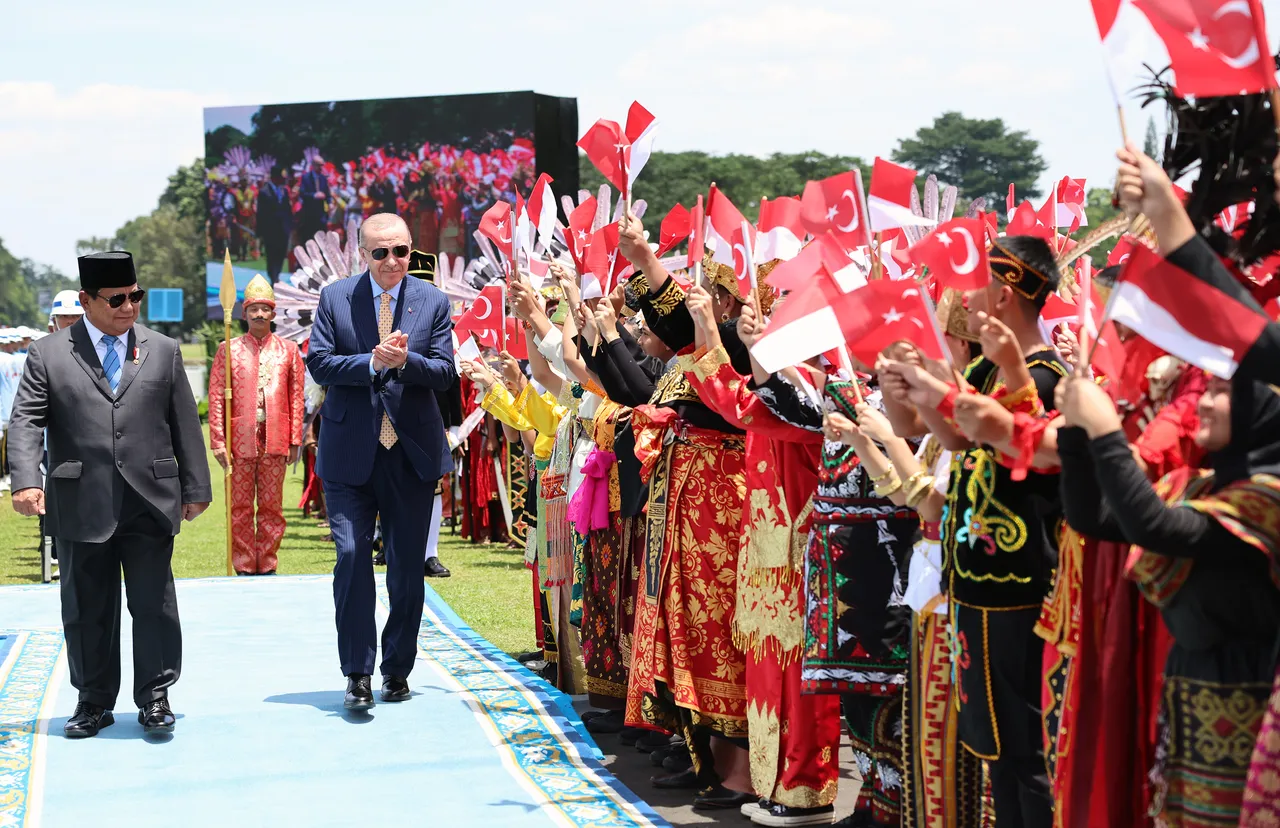 Türkiye, Indonesia focus on strategic defence ties in Erdogan's visit