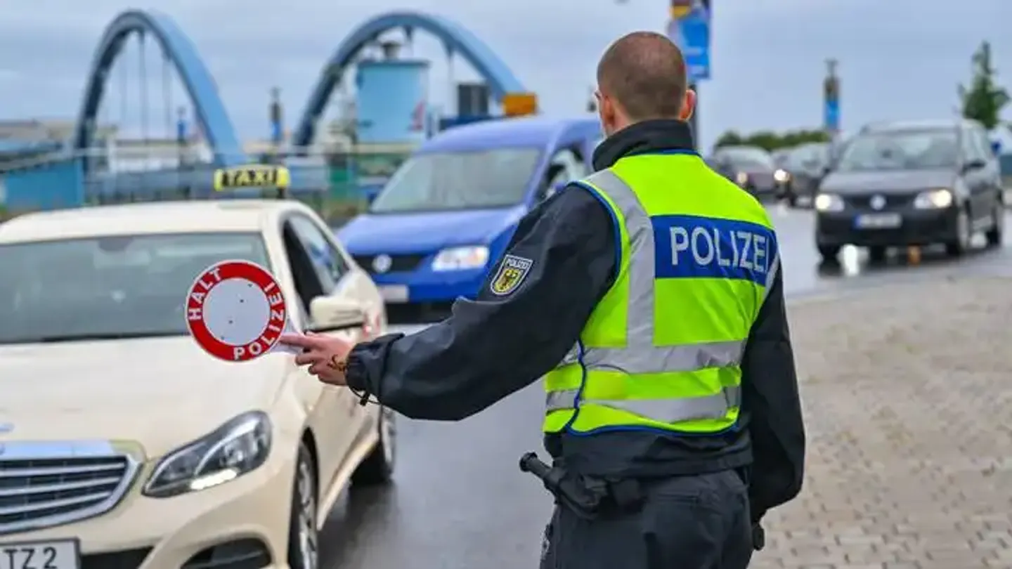 Deutschland verlängert Grenzkontrollen bis Mitte September