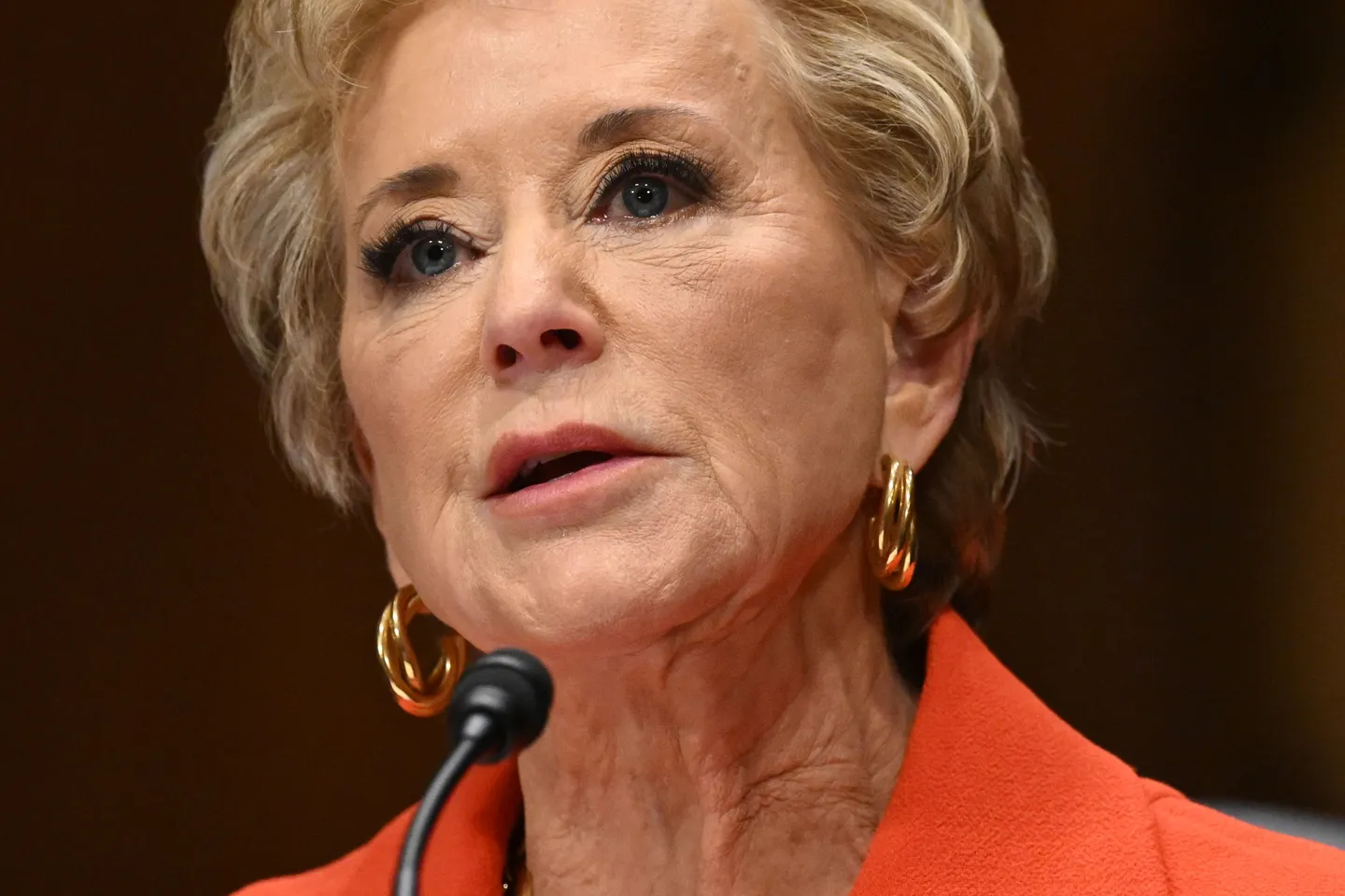 "ترمب وعد بتفكيكها".. وزارة التعليم الأمريكية تسرِّح نصف موظفيها