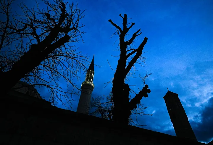 Lejletul-kadr: Noć oprosta, milosti i nagrade – “vrednija od hiljadu mjeseci”