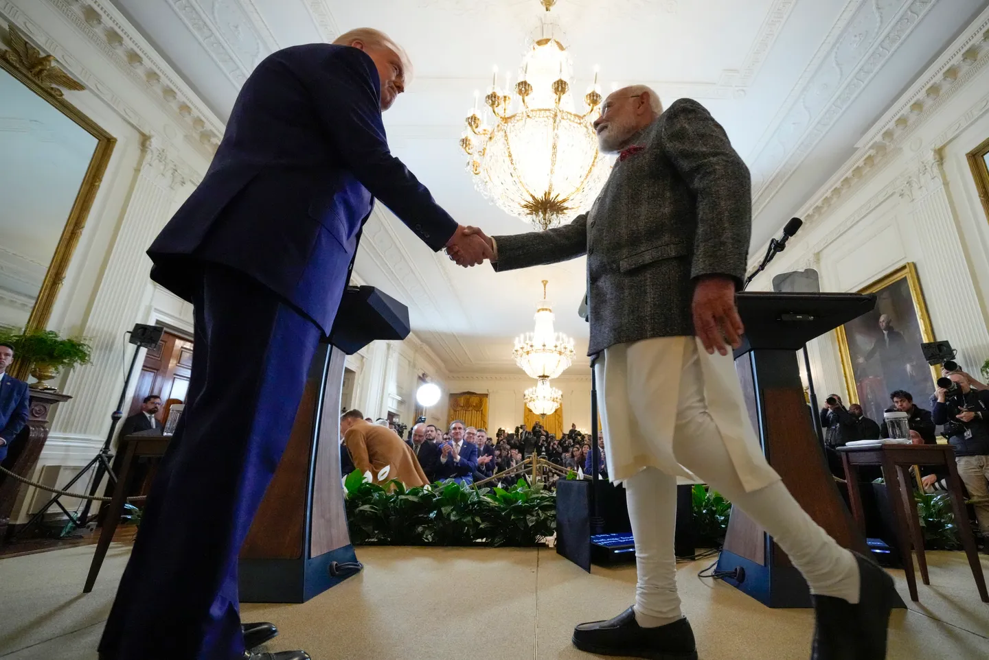 트럼프와 모디, 인도 내 인권 침해 문제를 외면하며 '이해관계가 가치를 앞서다'