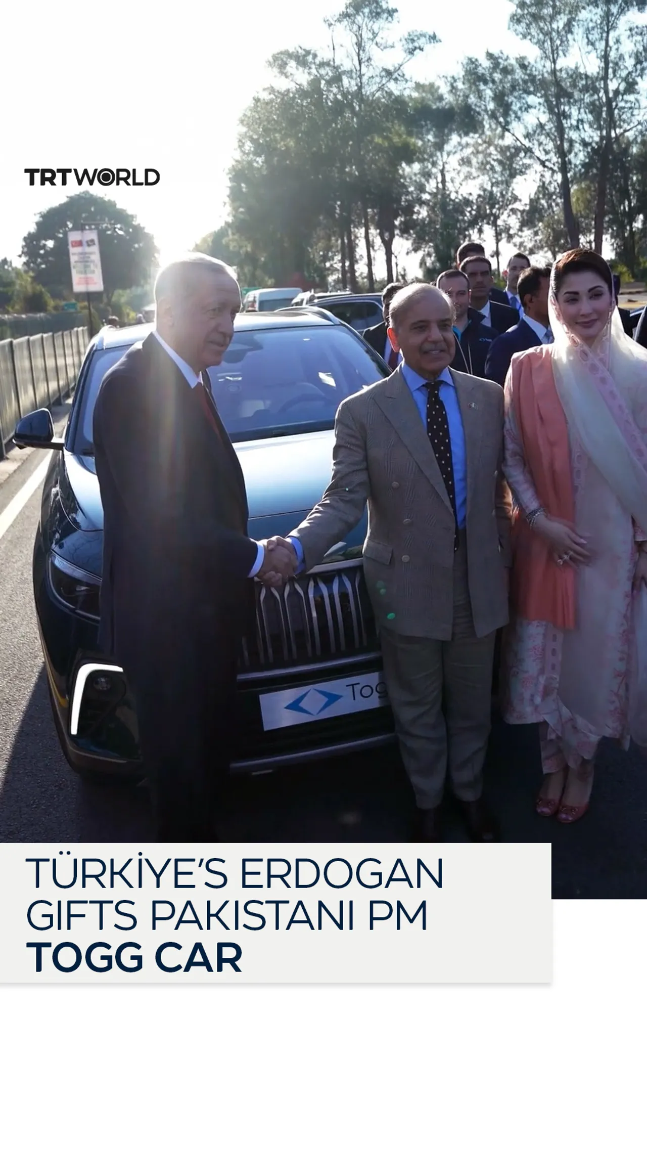 Türkiye’s president and Pakistani PM drive gifted TOGG