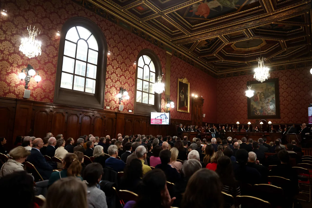 France: procès pour trafic d'armes et projet d'actions ultradroites visant sept personnes