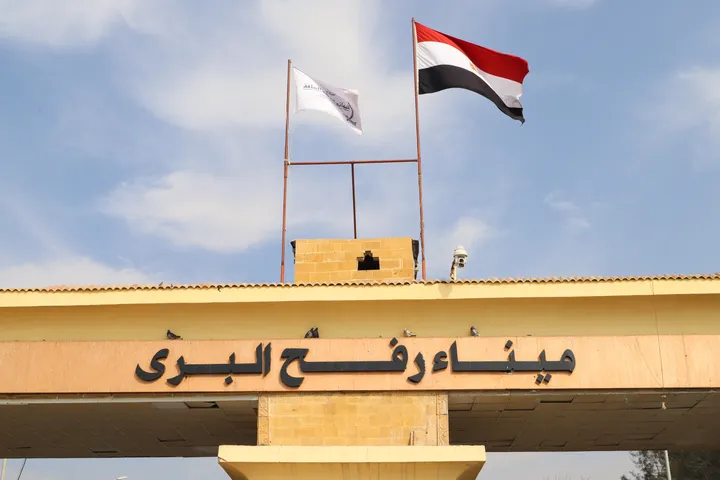 مصر: پس از بازگشایی گذرگاه رفح، آماده پذیرش مجروحان غزه هستیم