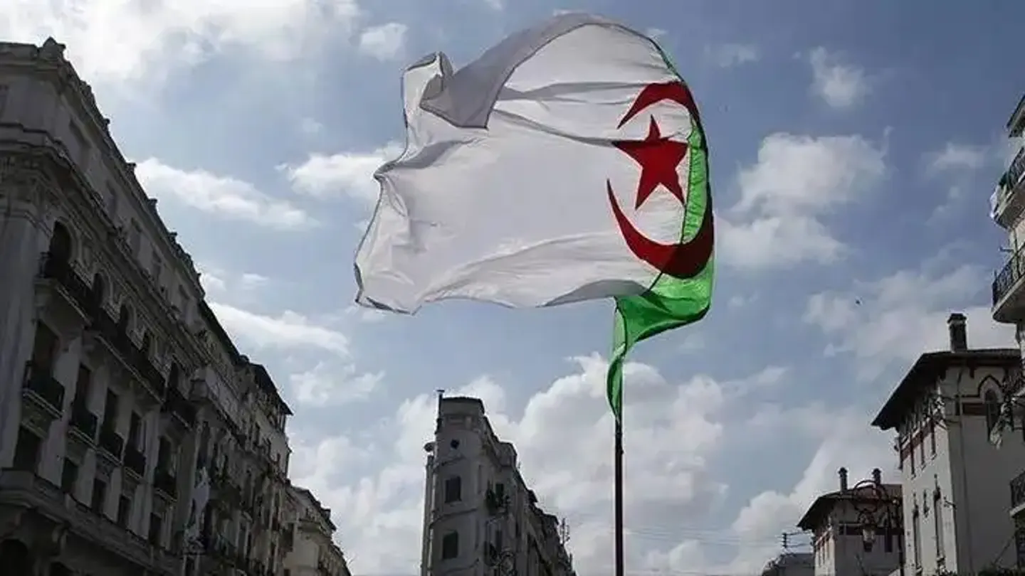 Alger refoule un Algérien expulsé de France