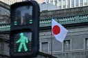 外国人嫌悪は「デフォルト」か？同調圧力が背景に