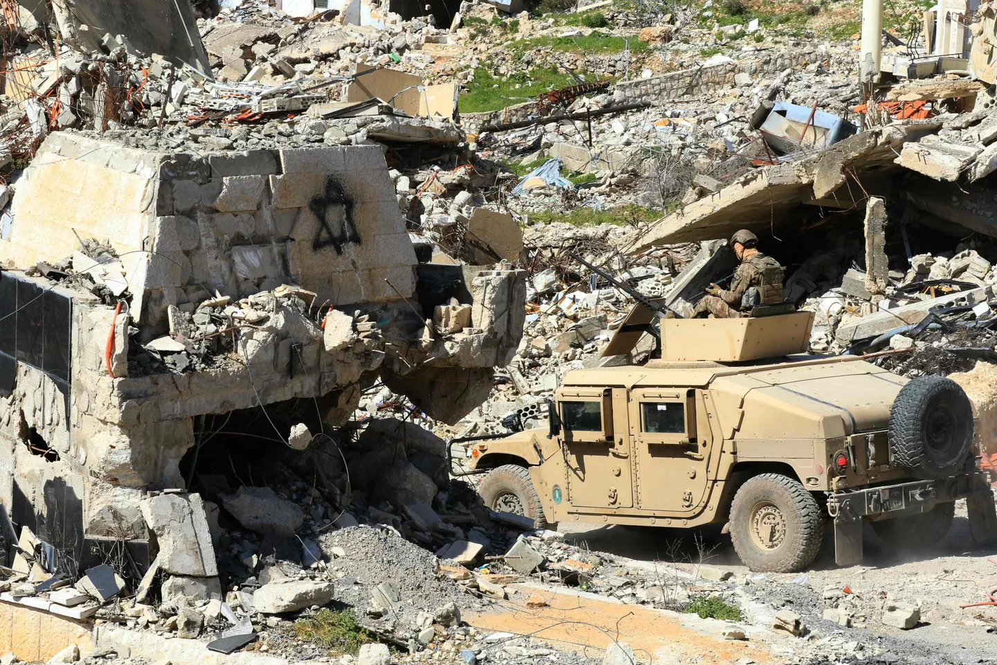 Israeli troops enter south Lebanon, search homes, question locals and Syrian labourers