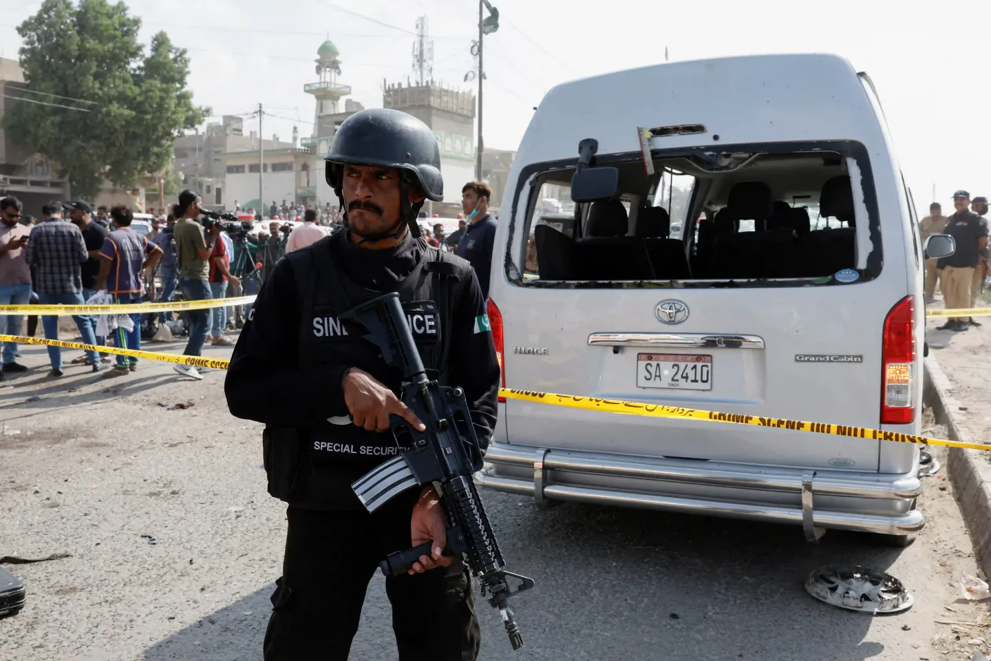 Terrorists ambush bus, killing seven in Pakistan's Balochistan