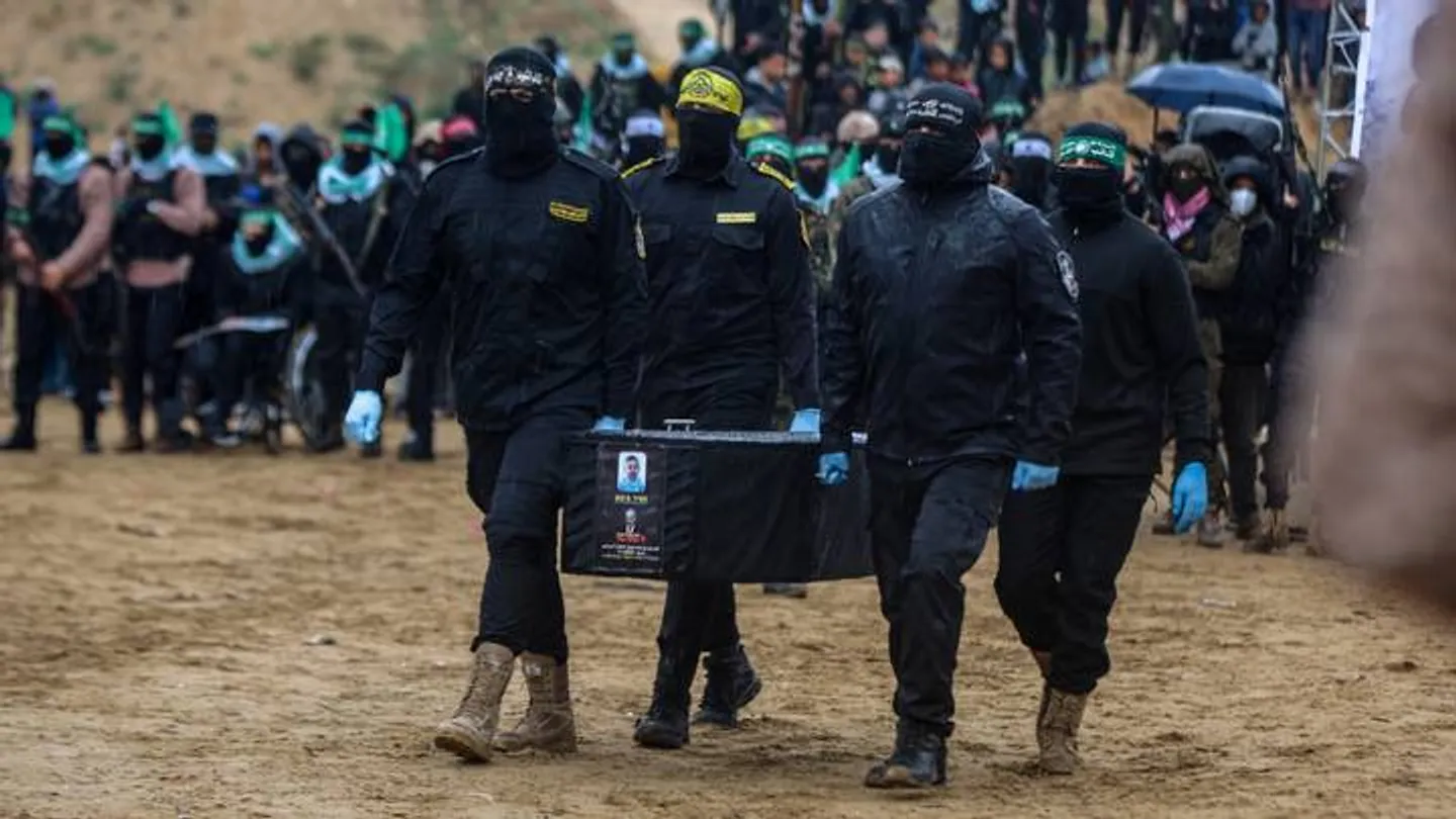 بعد الإفراج عن الأحياء.. جيش الاحتلال يعلن تسلم جثامين 4 أسرى إسرائيليين من غزة