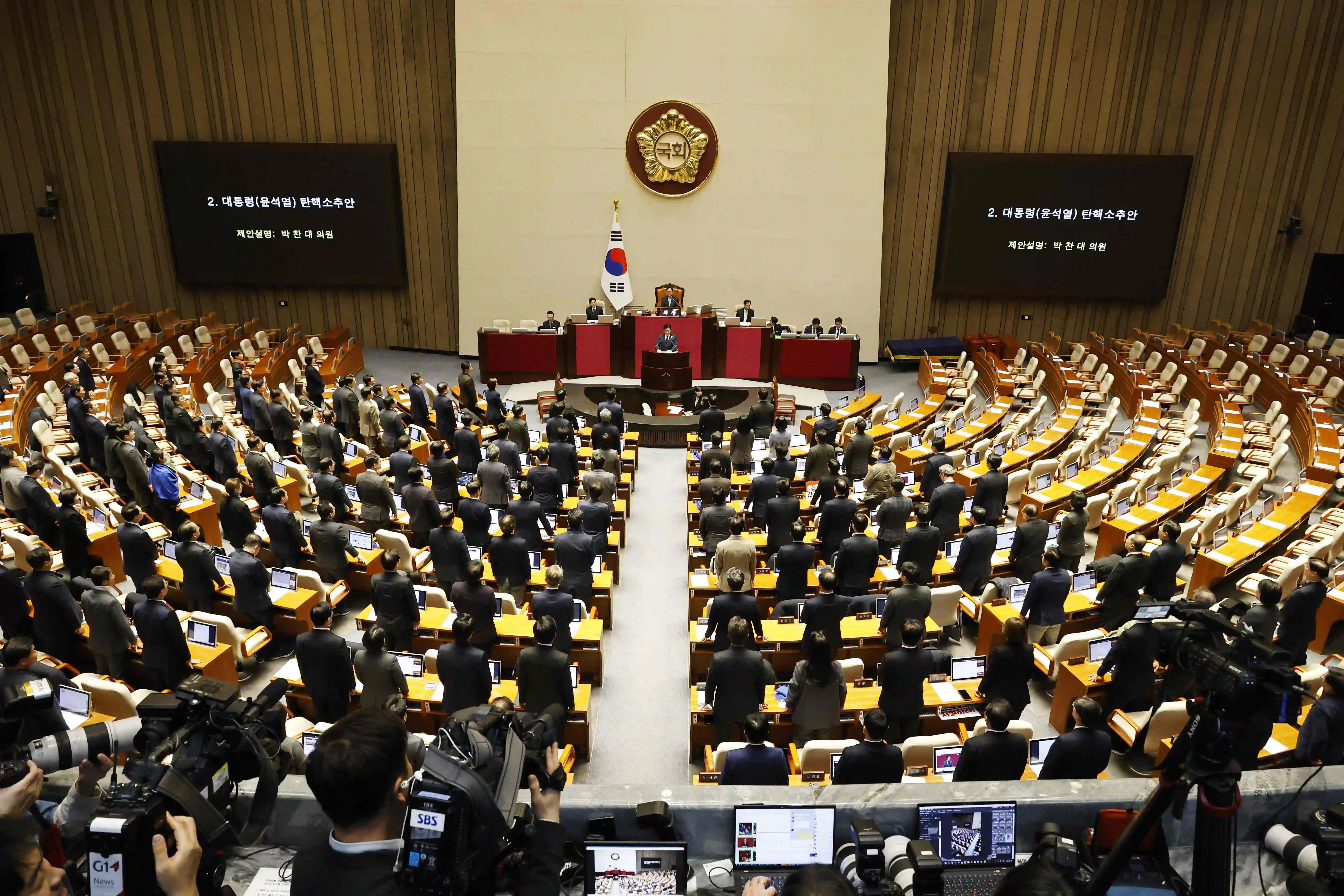 Legisladores sul-coreanos rejeitam declaração de lei marcial do Presidente