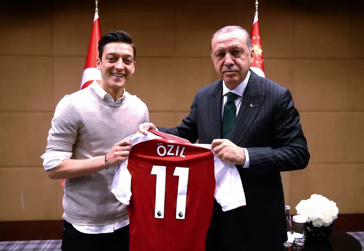 Rayuwar Mesut Ozil daga ƙwallon ƙafa zuwa siyasa a Turkiyya