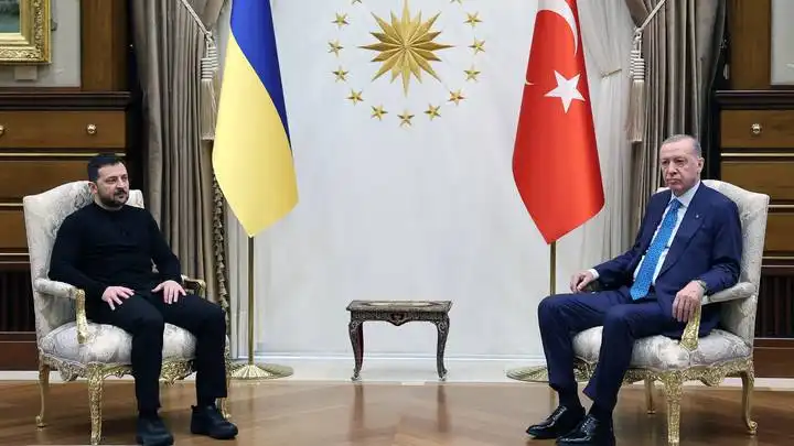 Guerre Russie-Ukraine: Erdogan appelle à une approche juste et équilibrée pour une paix durable