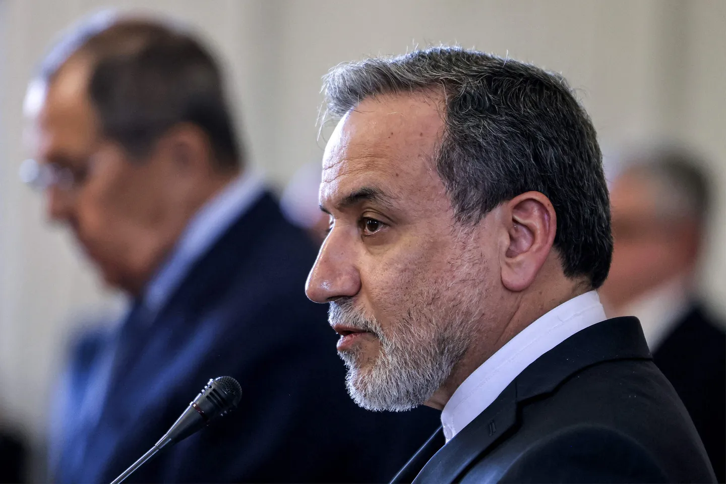 伊朗外长前往莫斯科讨论美国核谈判