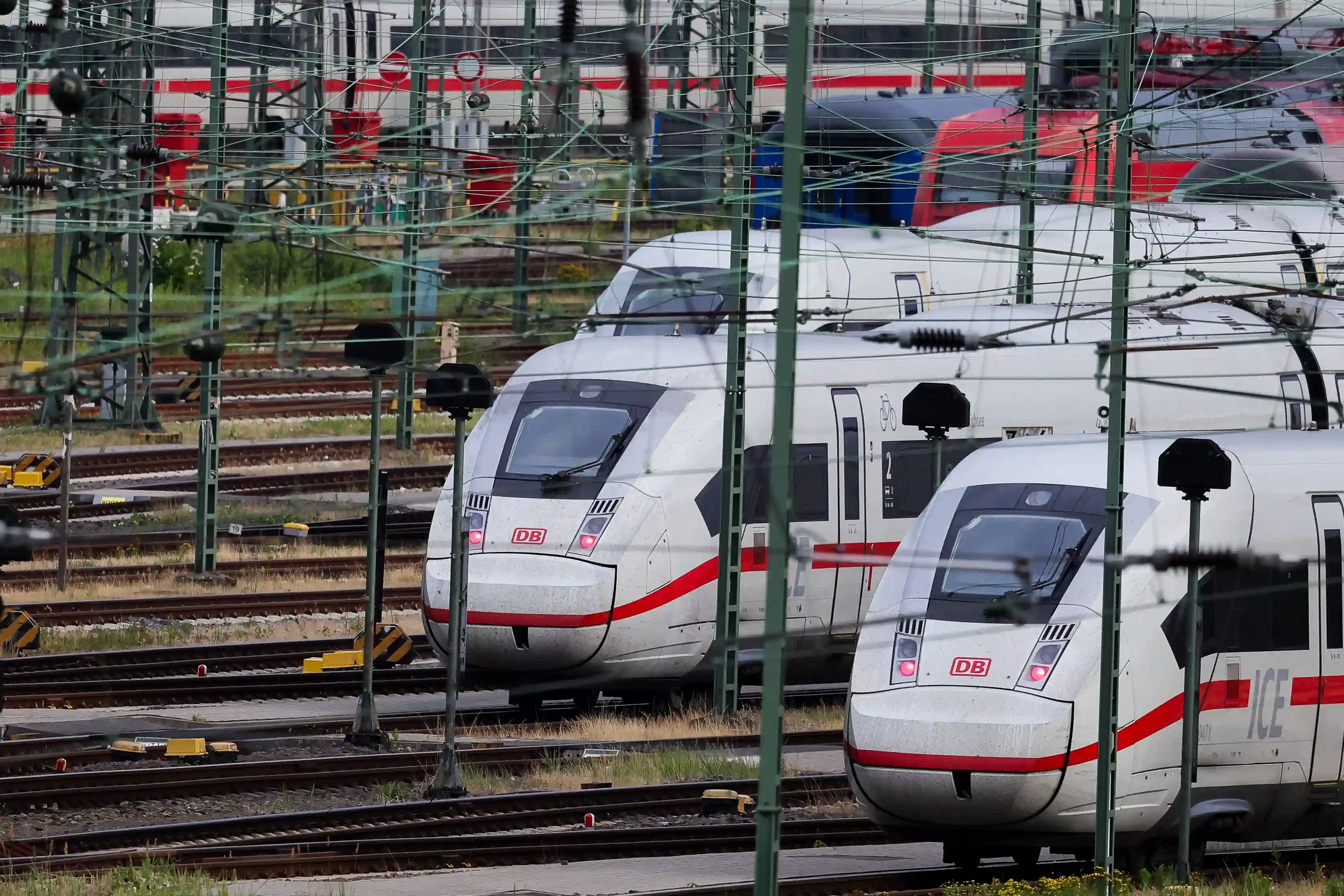 Bahn, Rente, Sommerzeit – was sich im März ändert