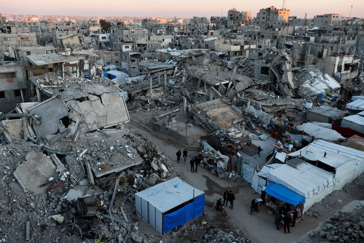 Israeli drone strikes kill multiple Palestinians, violating the ceasefire