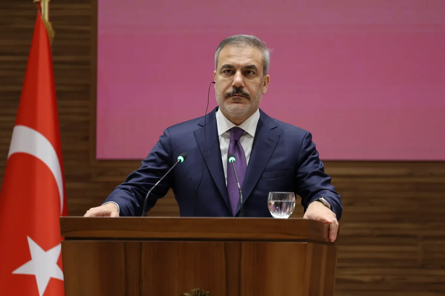 Fidan: "AQŞ "PKK" terrorçı oyışmasına yärdäm itüdän tuqtarğa tiyeş"