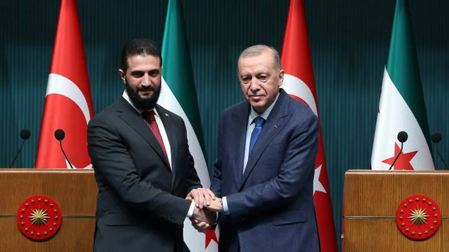 Erdogan et Al Charaa s'engagent à approfondir les relations bilatérales