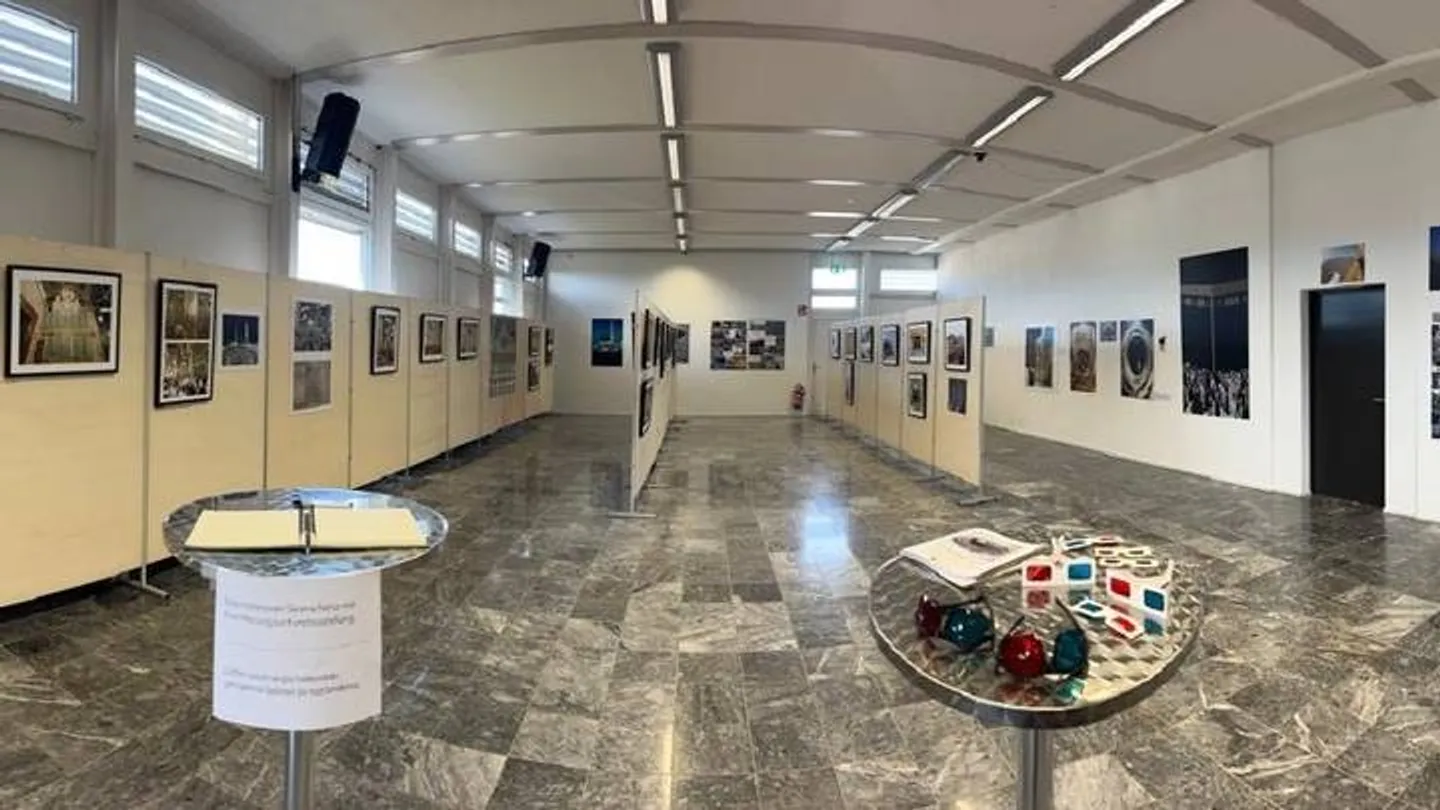 Fotoausstellung über Mekka und Medina in der Schweiz