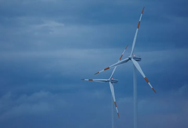Zes landen moedigen Vlaanderen aan om windturbines in de Westhoek te heroverwegen