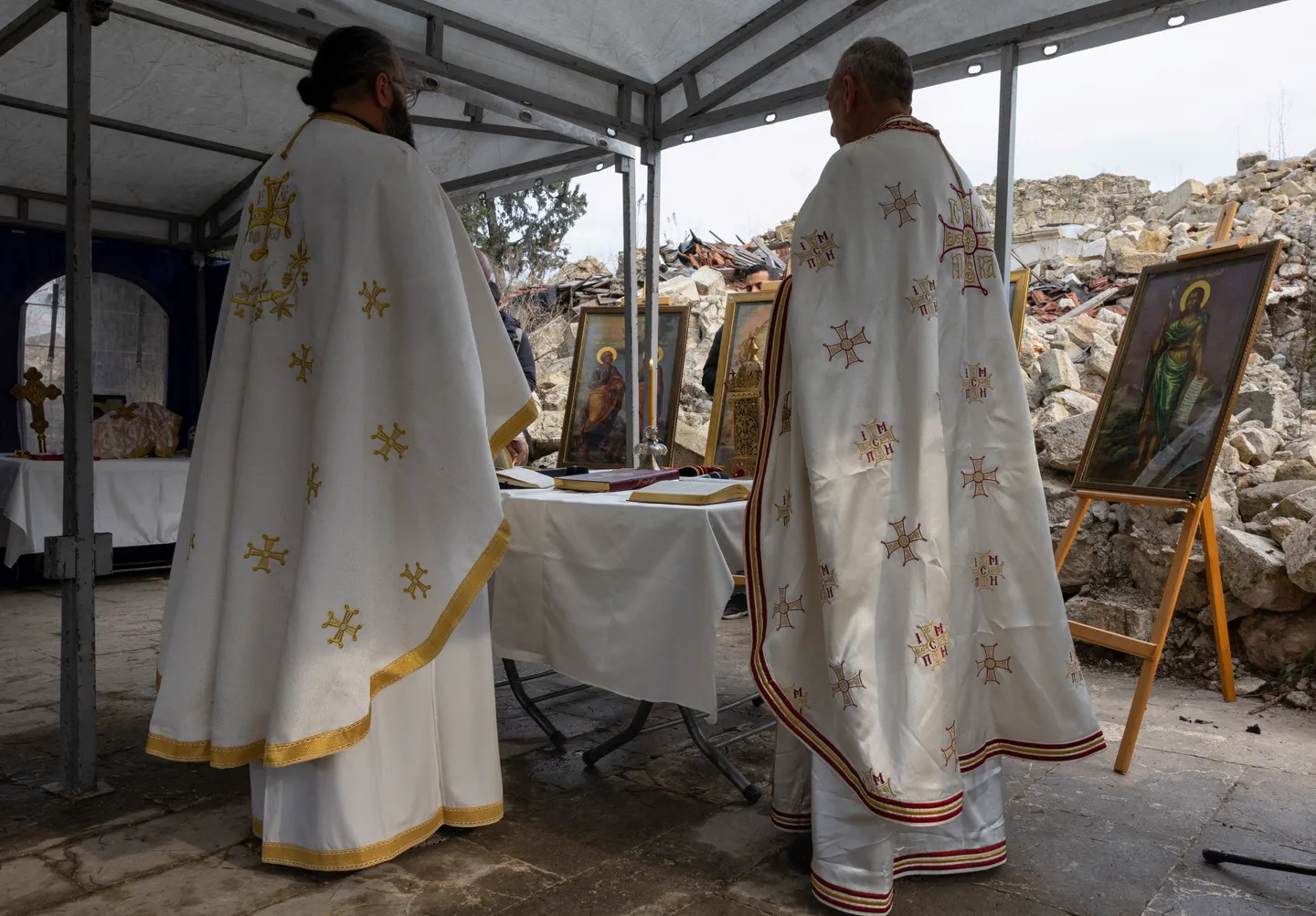 След мюсюлманите, геноцидната война на Израел поглъща и християните