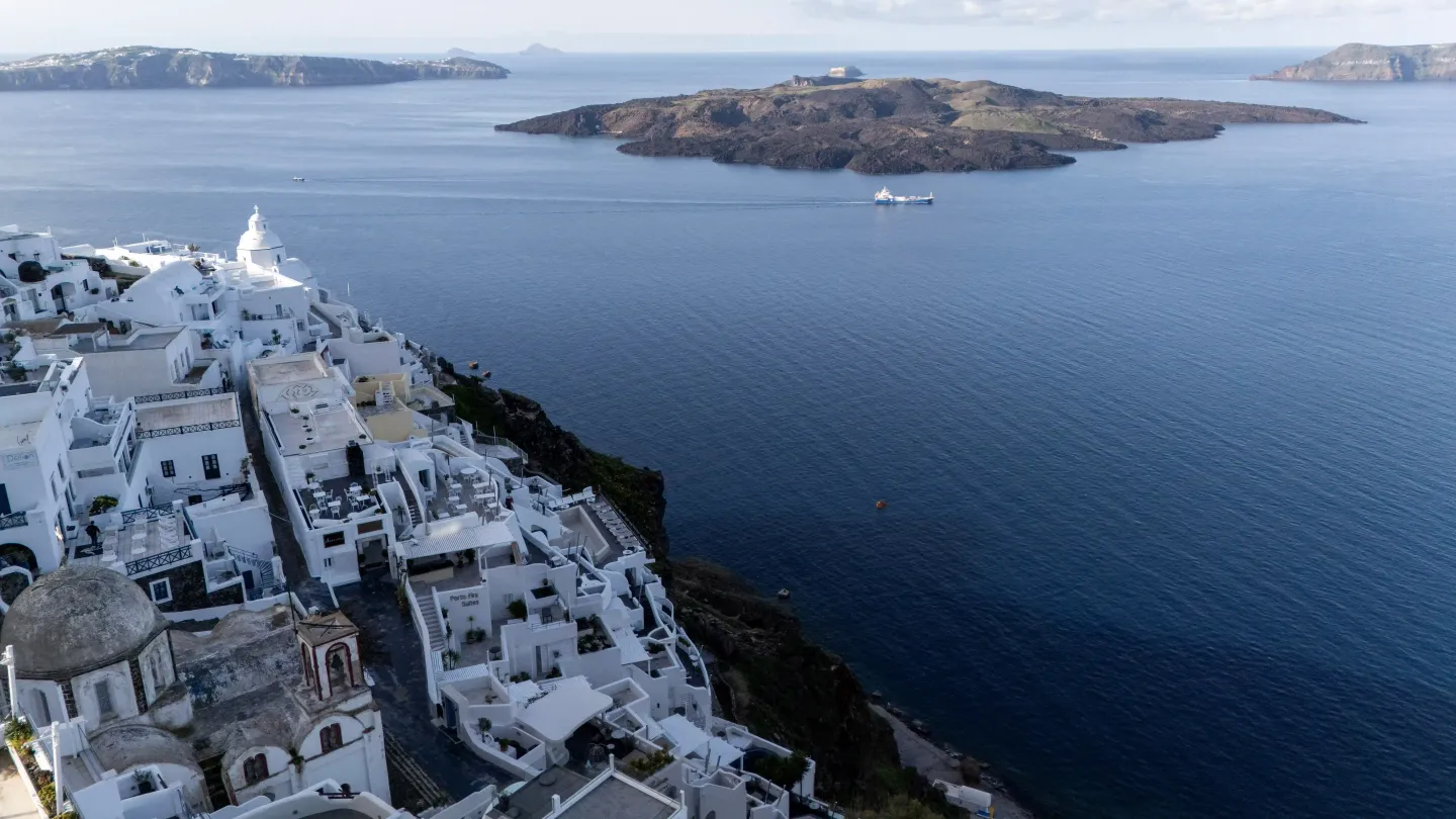 Hva forårsaker de påfølgende jordskjelvene i Instagram-paradiset Santorini?