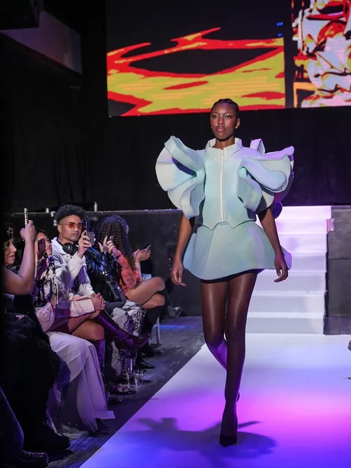 Ijtimoiy tarmoqdagi go'zallik tendentsiyalari yosh qizlar uchun zararlimi?