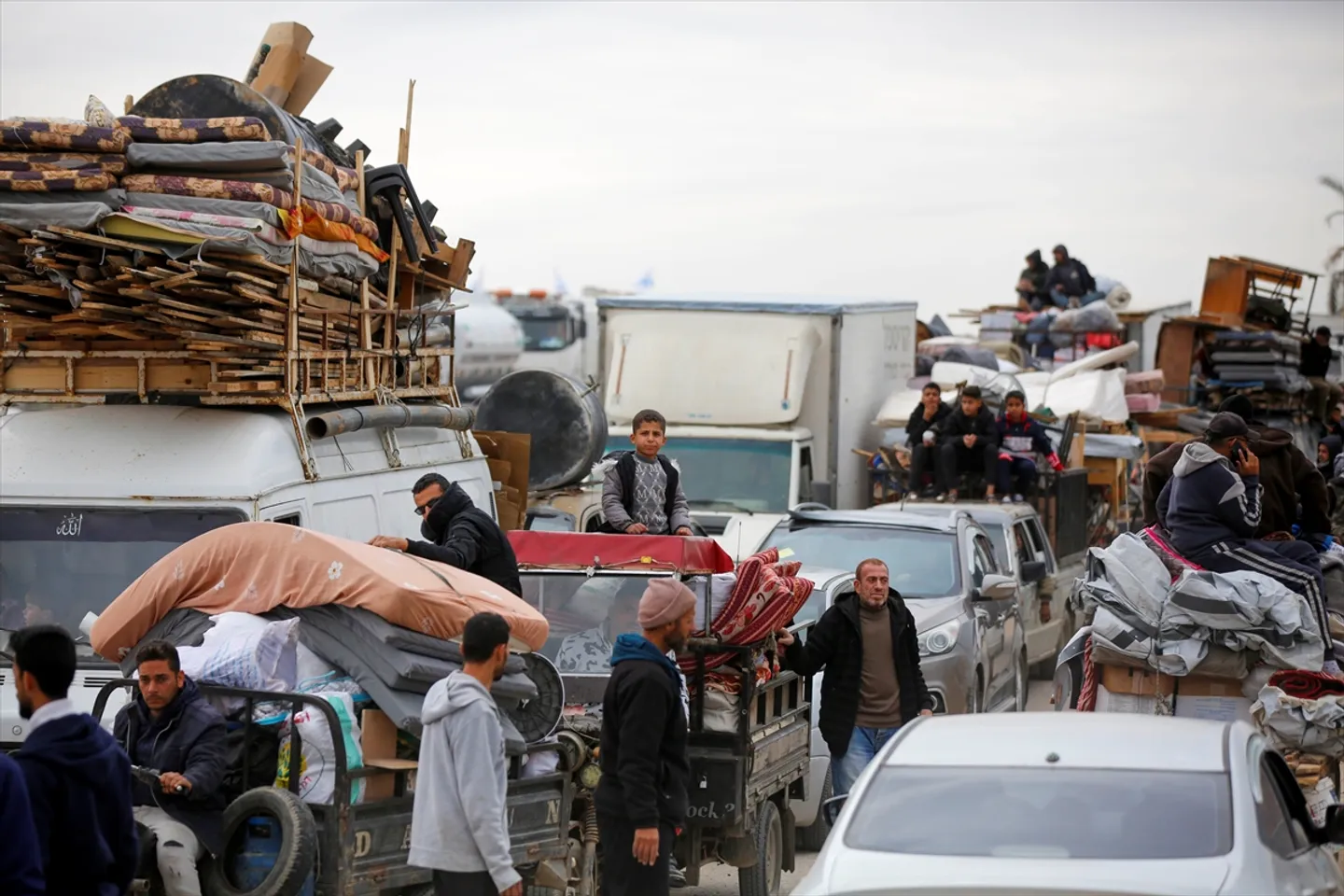 د مدافع وکیلانو نړۍواله اتحادیه د اسرائیلي جنګي مجرمینو د محاکمه کولو  لپاره مبارزه کوي