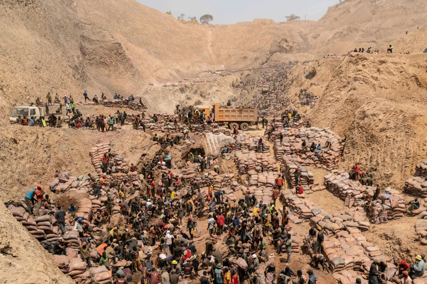 DRC suspend export of cobalt sake of falling prices