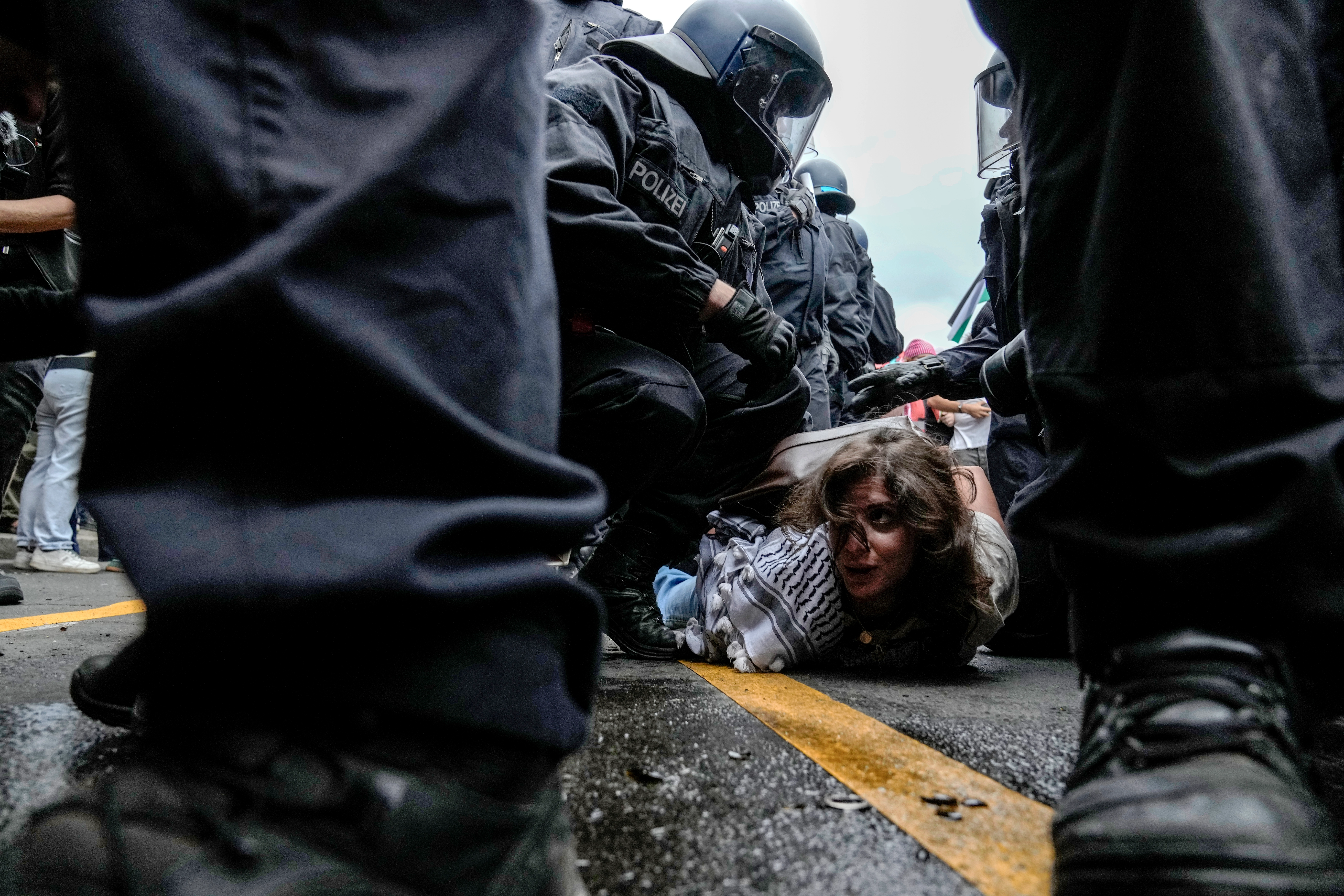 Palästina-Solidarität Berlin: Polizeigewalt gegen Frauen am Weltfrauentag