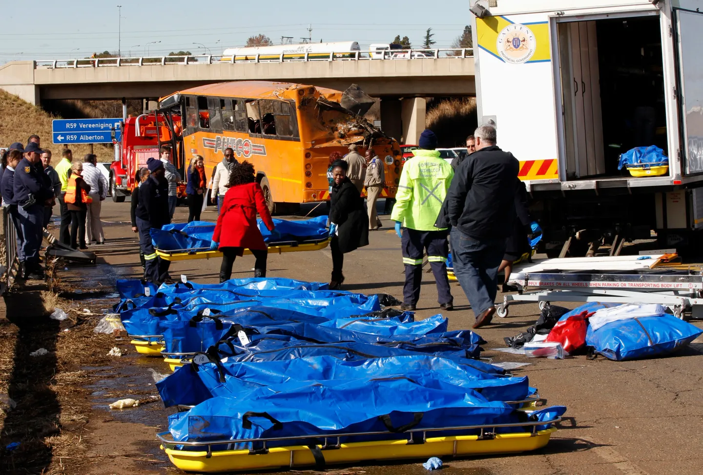 Afrique du Sud : Un accident de bus fait 12 morts et des dizaines de blessés