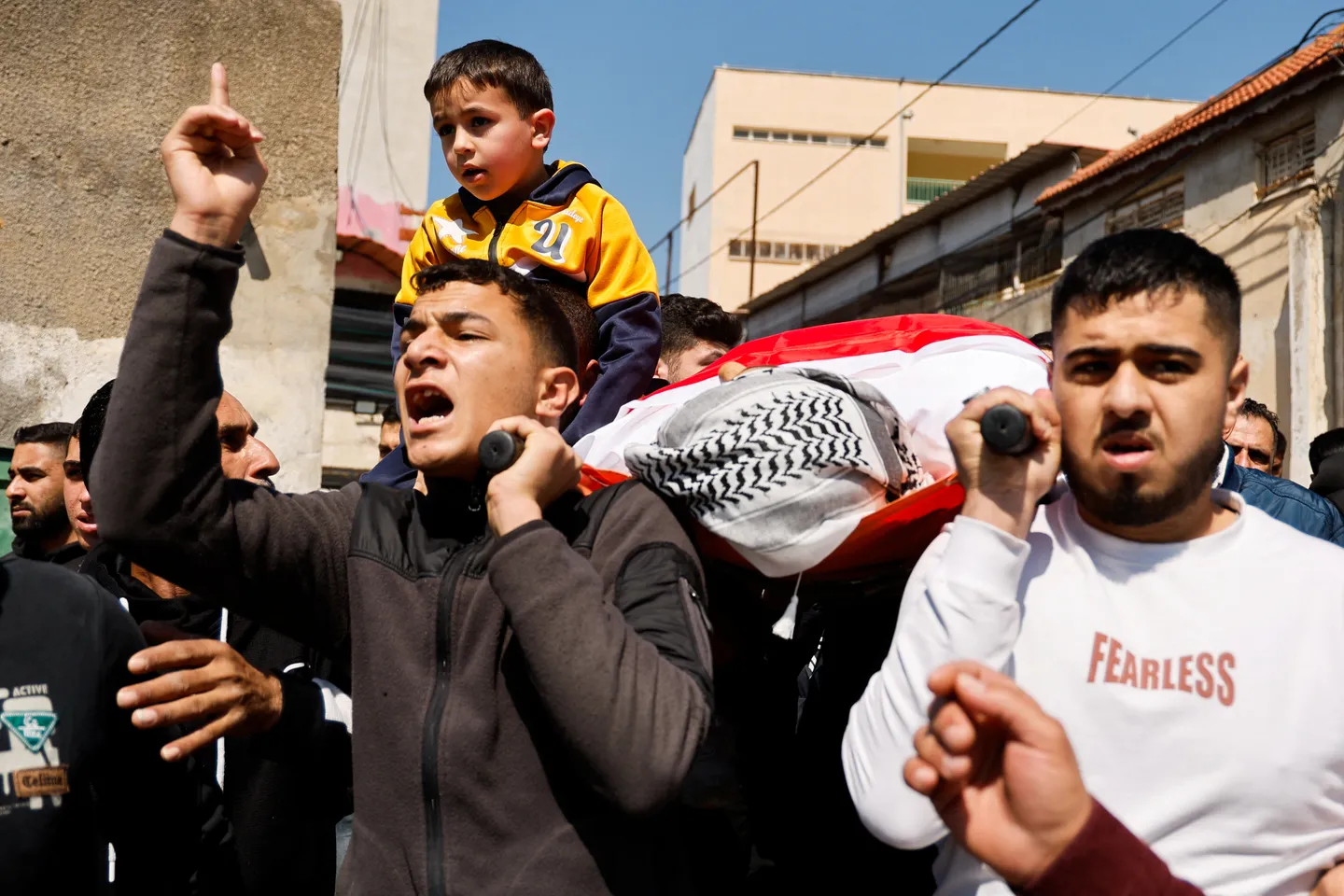 الضفة.. استشهاد 5 فلسطينيين بنيران الاحتلال في جنين و"السلطة" تعلن قتل "مطلوب أمنياً"