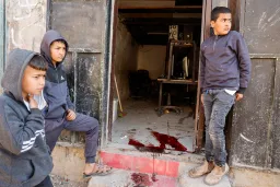 Families from West Bank dey face Ramadan for exile