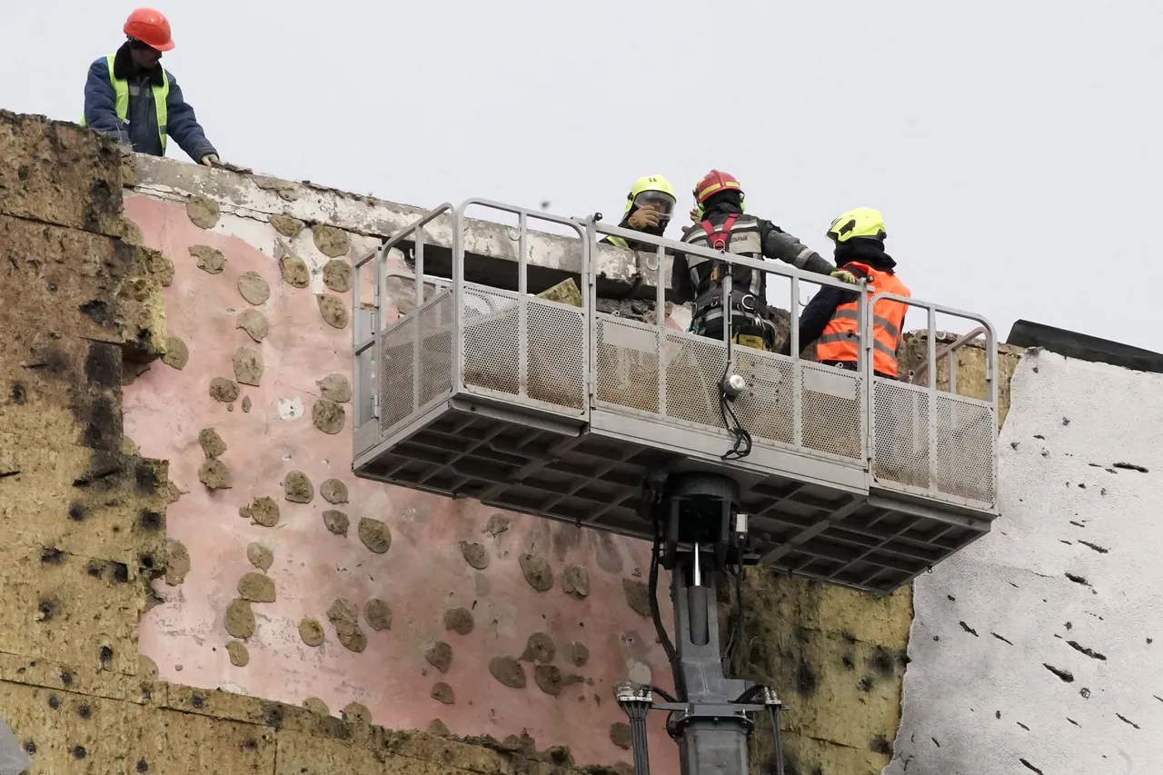 რუსეთი: უკრაინამ აშშ-სთან მოლაპარაკებების წინ მოსკოვზე მასშტაბური დრონების თავდასხმა განახორციელა