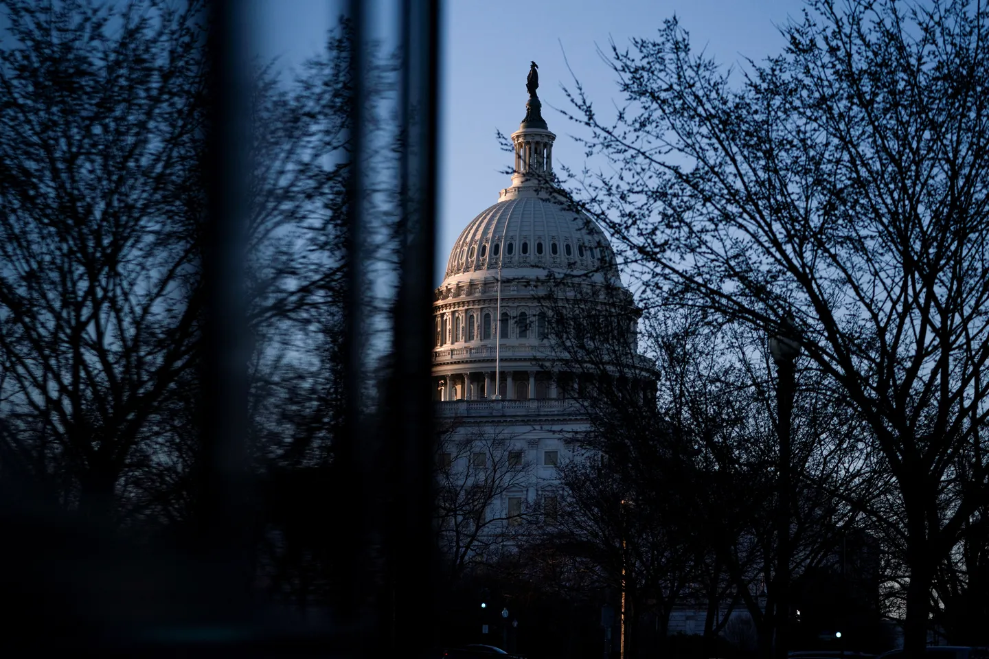 АКШ Юстиция министрлиги жана ФБР имараттарын потенциалдуу сатуу тизмесине киргизди