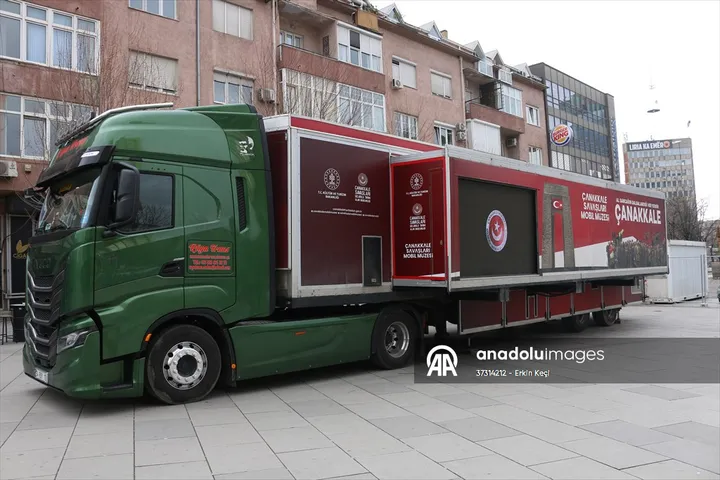 Kosovë, hapet Muzeu mobil "Luftërat e Çanakalasë"