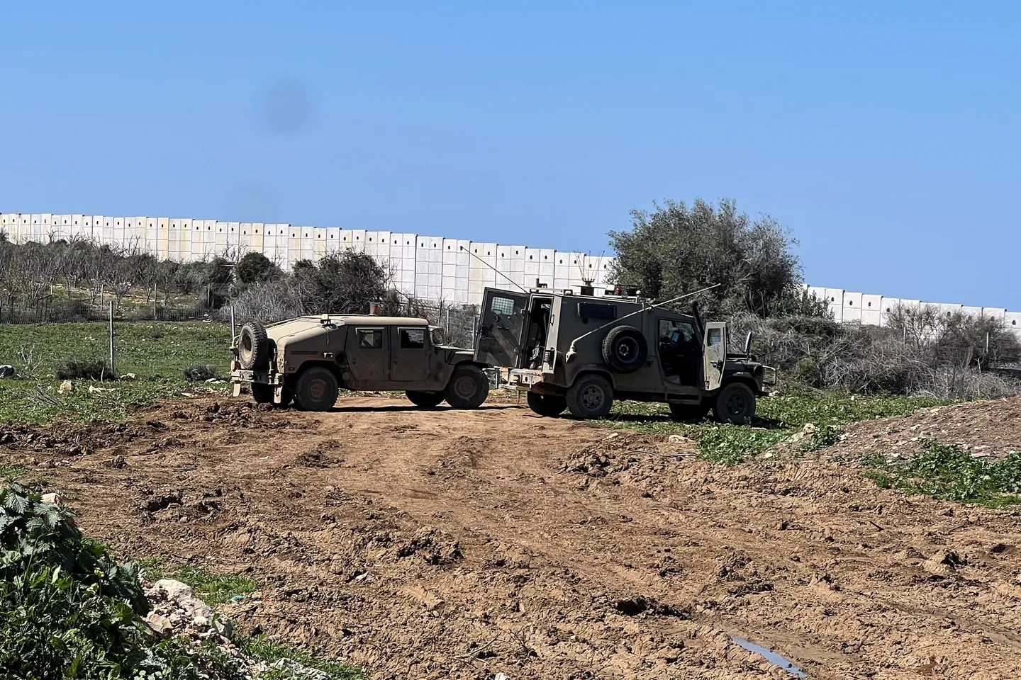 لبنان.. خروقات جوية إسرائيلية ببيروت والهرمل وتحركات عسكرية في الجنوب