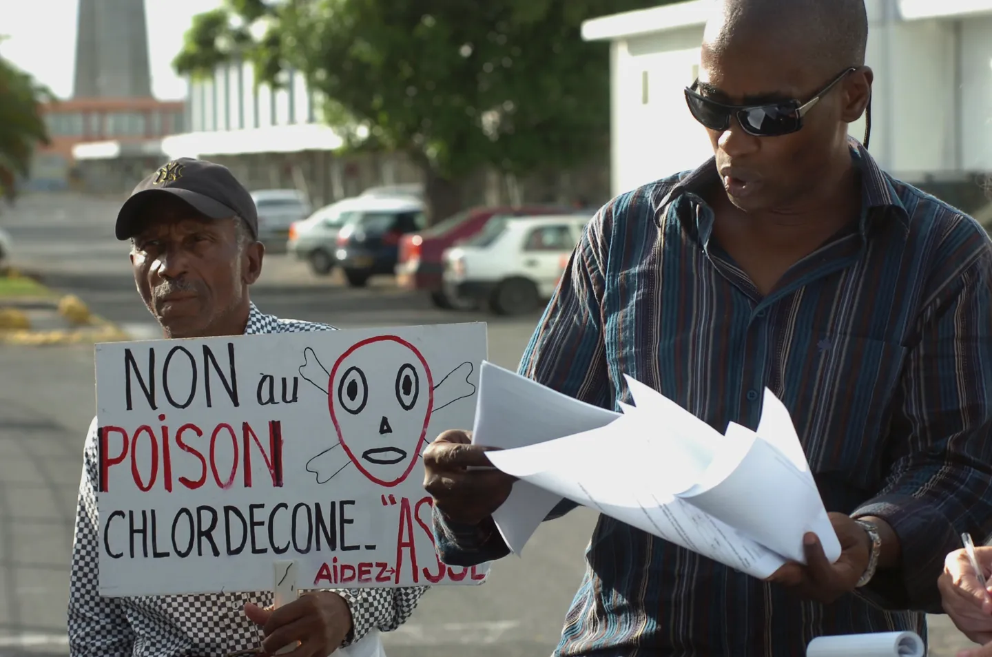 Scandale du chlordécone aux Antilles : la justice indemnise au compte-goutte