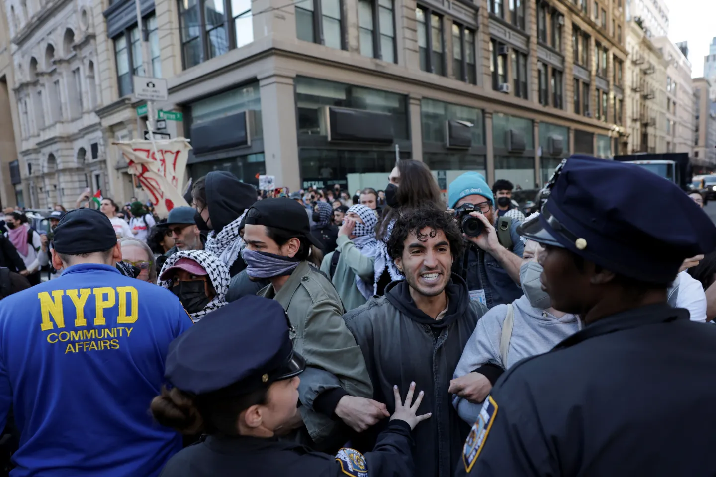 White House puts pressure on Columbia University as it seeks to deport pro-Palestine activists