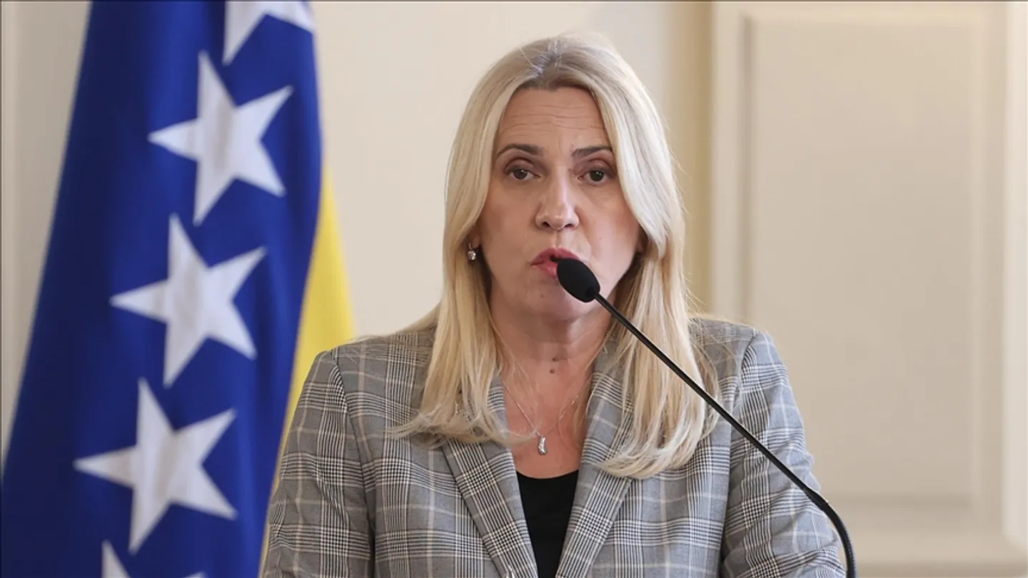 Цвијановиќ: Дејтон не му дава право на странец да носи закони и да го менува уставот